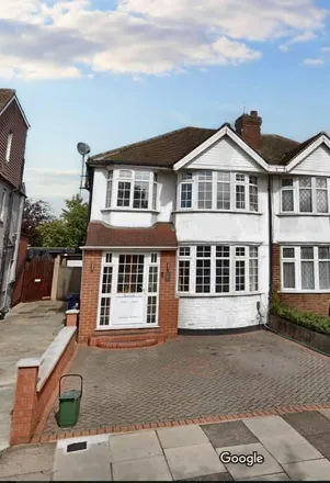 Rent this 3 bed duplex on 4 Runnymede Gardens in London, UB6 8SY