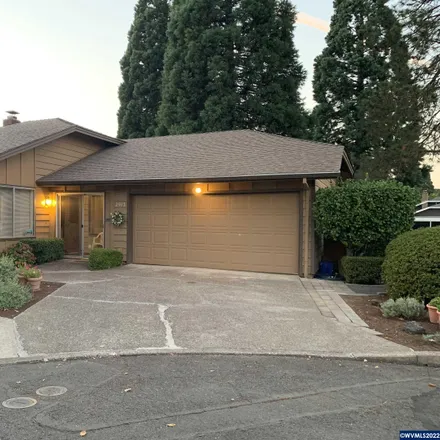 Buy this 3 bed house on 2901 Winslow Way Northwest in Salem, OR 97304