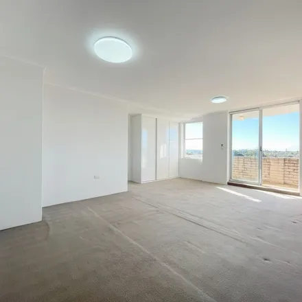 Image 3 - High Barbaree, 5-7 Sutherland Road, Sydney NSW 2067, Australia - Apartment for rent