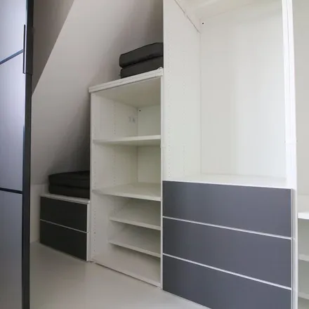 Rent this 1 bed apartment on Zomerdijk 22 in 4132 AE Vianen, Netherlands
