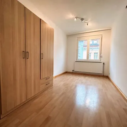 Rent this 3 bed apartment on Neudeckerhof in Hackhofergasse 1, 1190 Vienna
