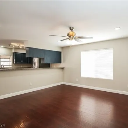Image 5 - 1881 Camino Monte Sol, North Las Vegas, NV 89031, USA - House for sale