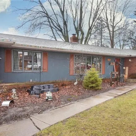Image 2 - 401 Eastlawn Drive, North Baltimore, Wood County, OH 45872, USA - House for sale