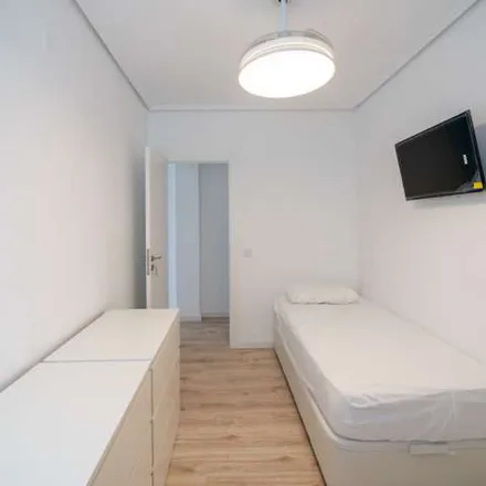 Image 4 - Carrer de la Florista, 37, 46015 Valencia, Spain - Apartment for rent