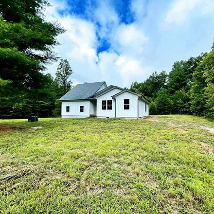 Buy this 2 bed house on 123 Jay Loop in Fentress County, TN 38556