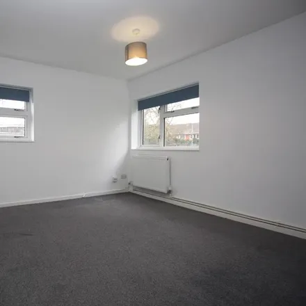 Image 3 - Friends Meeting House, Cuttys Lane, Stevenage, SG1 1AB, United Kingdom - Apartment for rent
