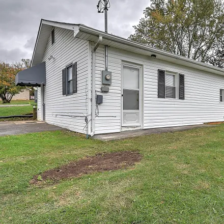 Image 3 - 2225 Signal Drive, The Y, Johnson City, TN 37604, USA - House for sale