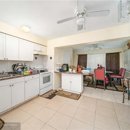 Image 5 - 1509 West 10th Street, Riviera Beach, FL 33404, USA - House for sale