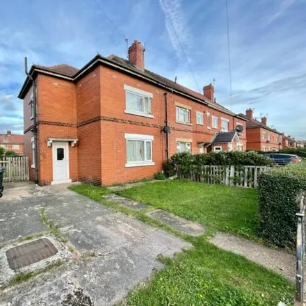 Buy this 2 bed duplex on Lincoln Road in Doncaster, DN2 4HA