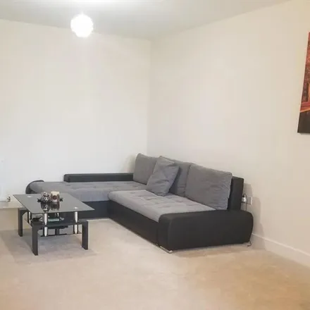Image 7 - Guardian Avenue, London, NW9 4BE, United Kingdom - Apartment for rent