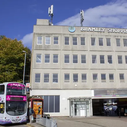 Image 9 - Stand A Bramley Bus Station, Lower Town Street, Pudsey, LS13 2DW, United Kingdom - Apartment for rent