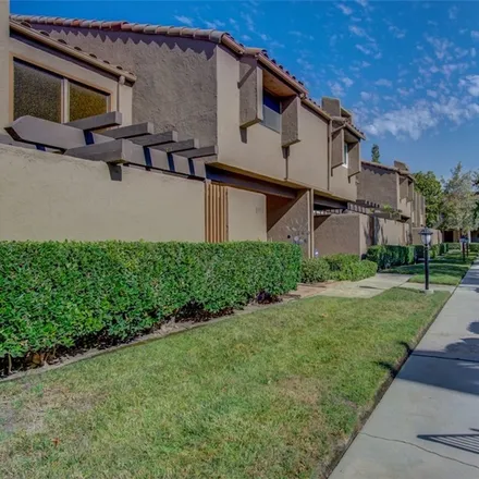 Image 3 - 8515 Buena Tierra Place, Buena Park, CA 90621, USA - Townhouse for sale