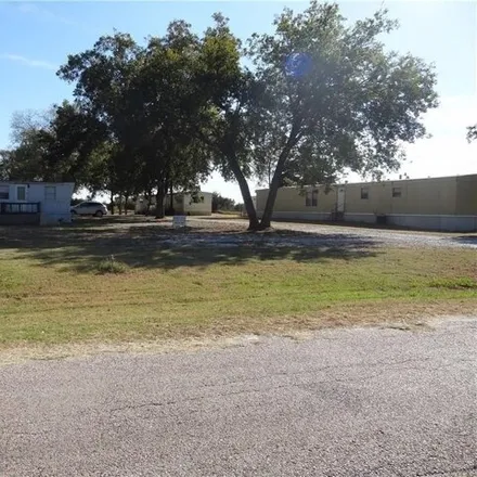 Image 9 - 114 East Pecan Street, Sadler, Grayson County, TX 76264, USA - House for sale