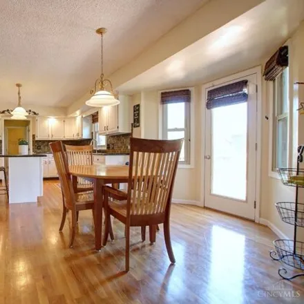 Image 8 - 8106 Country Oaks Station, West Chester Township, OH 45069, USA - House for sale