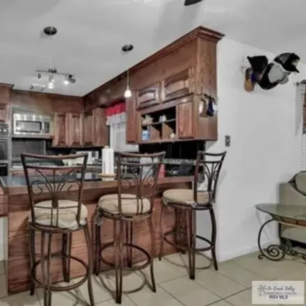 Image 3 - 100 Angel Drive, Brownsville, TX 78521, USA - House for sale