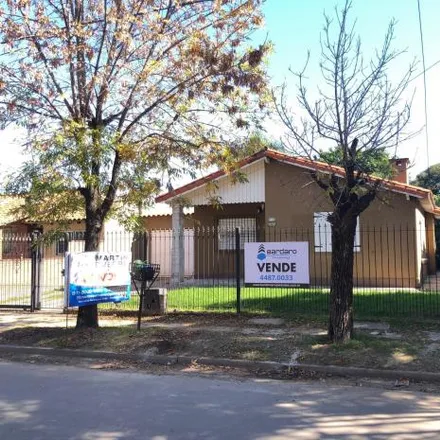Buy this 2 bed house on El Hornero y Perón in Avenida Presidente Néstor Carlos Kirchner, Partido de La Matanza