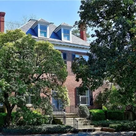 Image 2 - 308 Colonial Avenue, Norfolk, VA 23507, USA - House for sale