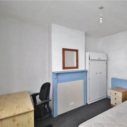 Image 4 - 1 Ely Place, Fairlands, GU2 9TD, United Kingdom - Duplex for rent