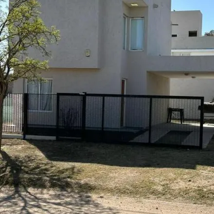 Buy this 2 bed house on Tucumán in Departamento Tercero Arriba, Almafuerte