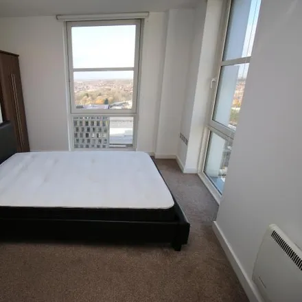 Image 5 - BBC, White, Eccles, M50 2LH, United Kingdom - Apartment for rent