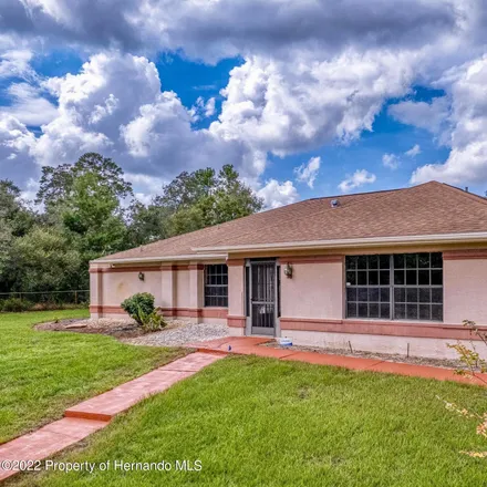 Buy this 3 bed house on 7107 Oatbird Road in Hernando County, FL 34613