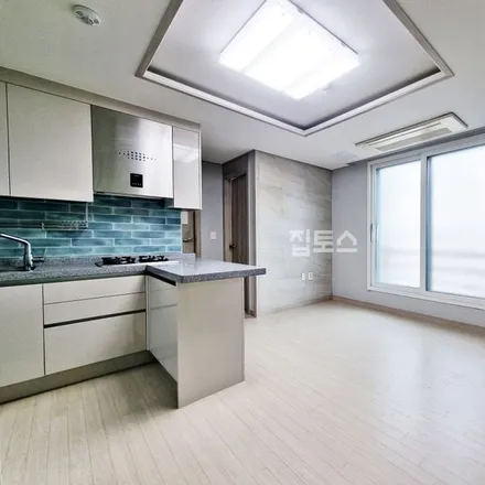 Rent this 3 bed apartment on 서울특별시 성북구 동소문동7가 10-15