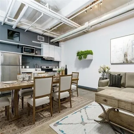 Image 9 - The Broadway Lofts, 430 South Broadway, Los Angeles, CA 90013, USA - House for rent