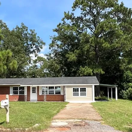 Buy this 4 bed house on 401 Dolphin Street in Southside Acres, Dothan