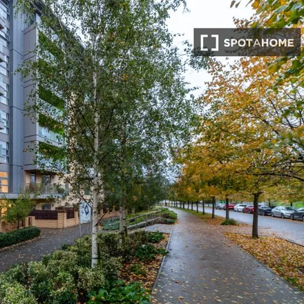 Image 5 - Wasabi, Lakeside Drive, London, NW10 7FH, United Kingdom - Apartment for rent