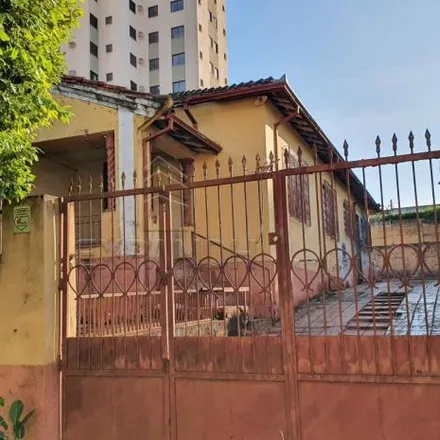 Buy this 3 bed house on Clube Literário Recreativo de Sertãozinho in Rua Elpídio Gomes, Alto do Ginásio