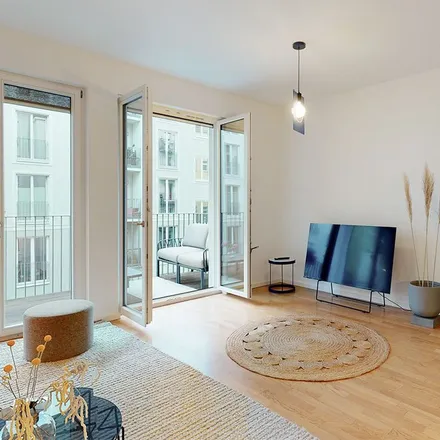 Rent this 3 bed apartment on Pettenkoferstraße 9A in 10247 Berlin, Germany