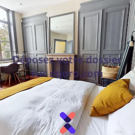 Image 4 - 5 bis Rue Jeanne d'Arc, 59046 Lille, France - Apartment for rent