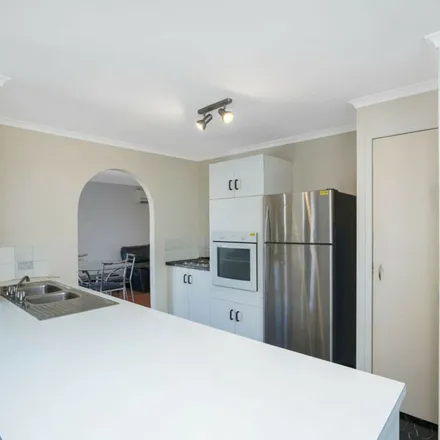 Image 2 - Alexander Drive, Highland Park QLD, Australia - Apartment for rent