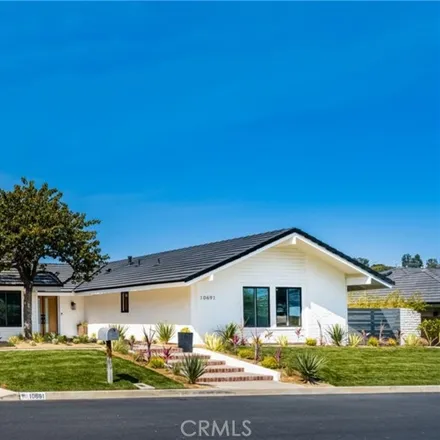 Image 3 - 10691 Equestrian Drive, Cowan Heights, CA 92705, USA - House for sale