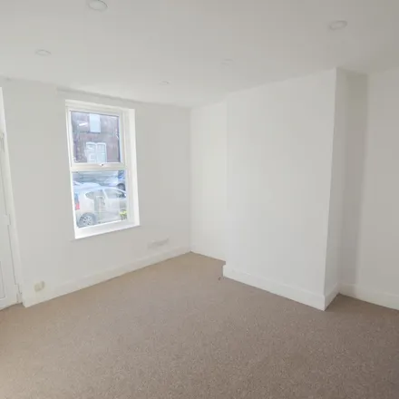 Rent this 2 bed townhouse on Queens Road in Sheffield, S20 1AY
