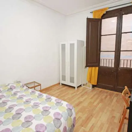 Rent this 3 bed apartment on Teatro Principal in La Rambla, 27