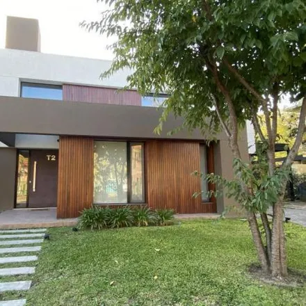 Buy this 3 bed house on unnamed road in Partido de Berazategui, 1885 Hudson