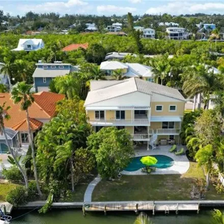 Buy this 6 bed house on 630 Norton Street in Longboat Key, Manatee County