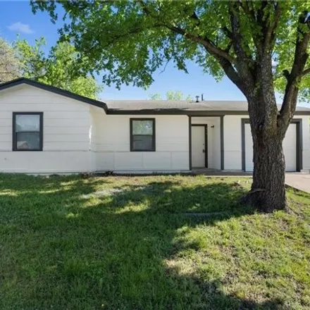 Rent this 3 bed house on 564 Traci Drive in Copperas Cove, Coryell County