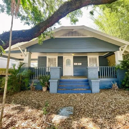 Rent this 3 bed house on Columbus Drive @ Poplar Avenue in West Columbus Drive, Tampa