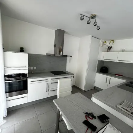 Image 4 - 9 Place de l'Agora, 38330 Saint-Ismier, France - Apartment for rent