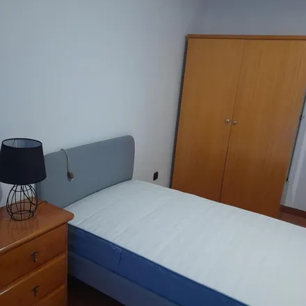 Rent this 4 bed apartment on Rua 24 de Junho in 4800-072 Guimarães, Portugal