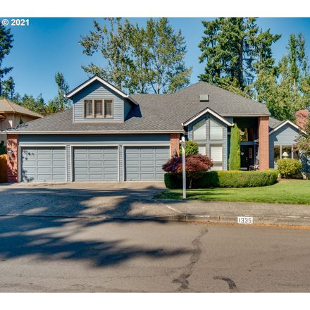 Rent this 5 bed house on 1335 Troon Drive in West Linn, OR 97068