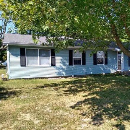 Buy this 3 bed house on 201 Sunset Drive in Sparta, IL 62286