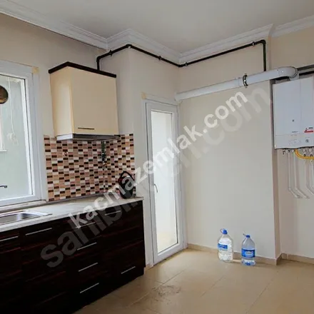 Rent this 4 bed apartment on İstanbul Türk Protestan Kilisesi in Çeşme Sokağı, 34840 Maltepe