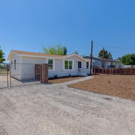 Image 3 - 547 Willow Drive, Kern County, CA 93308, USA - Apartment for sale