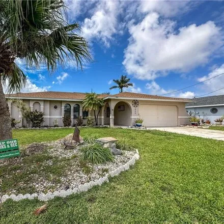 Image 3 - Hunters Run Executive Golf Course, 1006 Southeast 4th Place, Cape Coral, FL 33990, USA - House for sale