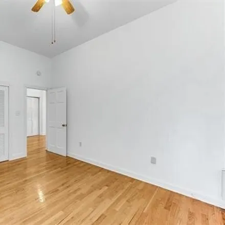 Image 6 - Palisade Avenue at Ferry Street, Palisade Avenue, Jersey City, NJ 07087, USA - Condo for sale