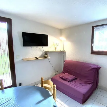 Rent this 2 bed house on Guidel-Plages in Avenue des Bons Amis, 56520 Guidel