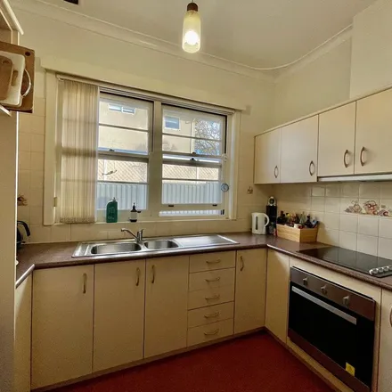 Image 3 - Gwenyfred Road, Kensington WA 6151, Australia - Apartment for rent